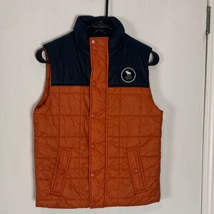 Abercrombie Kids Orange and Navy Quilted Puffer Vest Size 13/14 Gorpcore